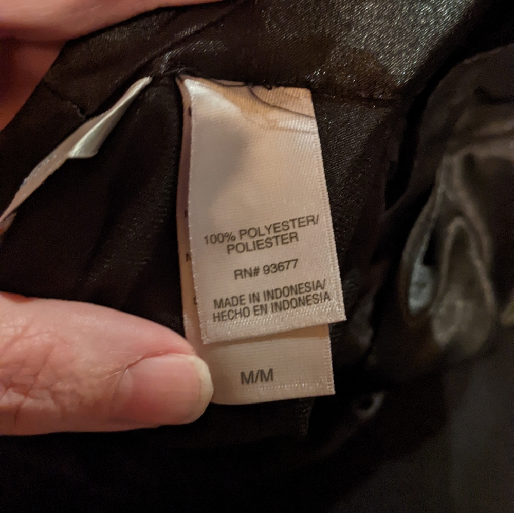 🌟NWT🌟 - Black Robe - Medium - Picture 6 of 6